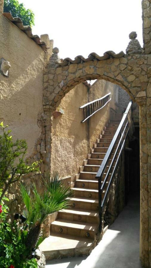 Casa Vacanze Mediterraneo Villa เตร ฟอนตาเน ภายนอก รูปภาพ