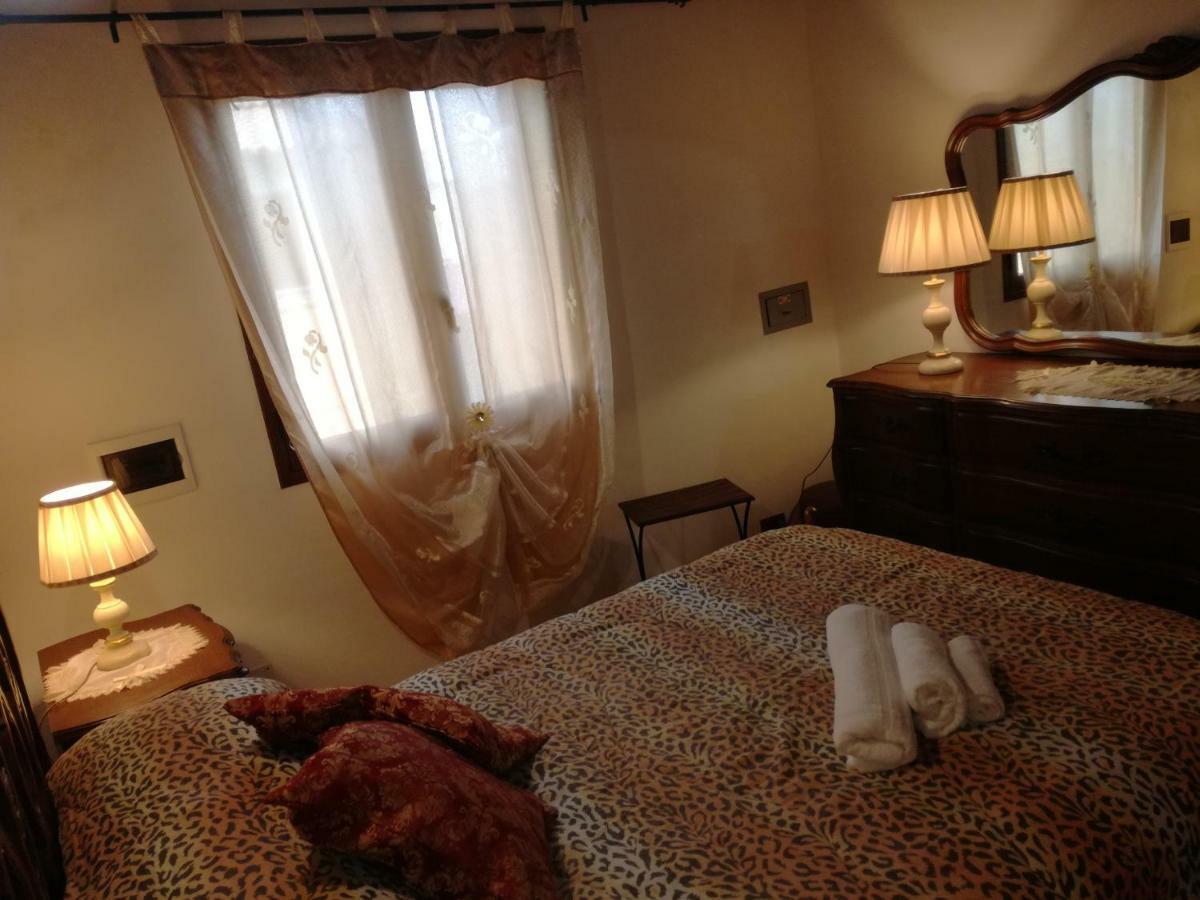 Casa Vacanze Mediterraneo Villa เตร ฟอนตาเน ภายนอก รูปภาพ